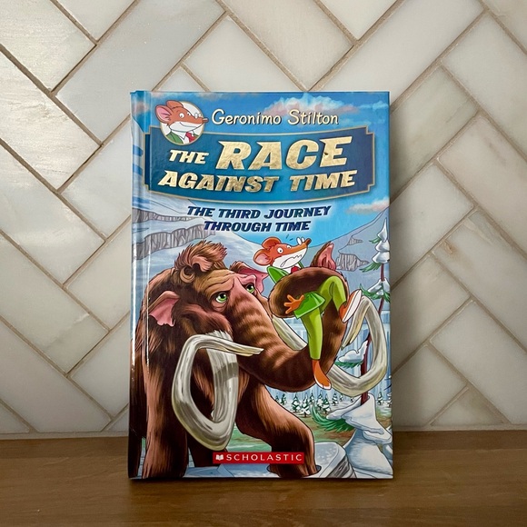Geronimo Stilton Hardcover - The Race Against Time - Book 3 from Journey in Time - Picture 1 of 7